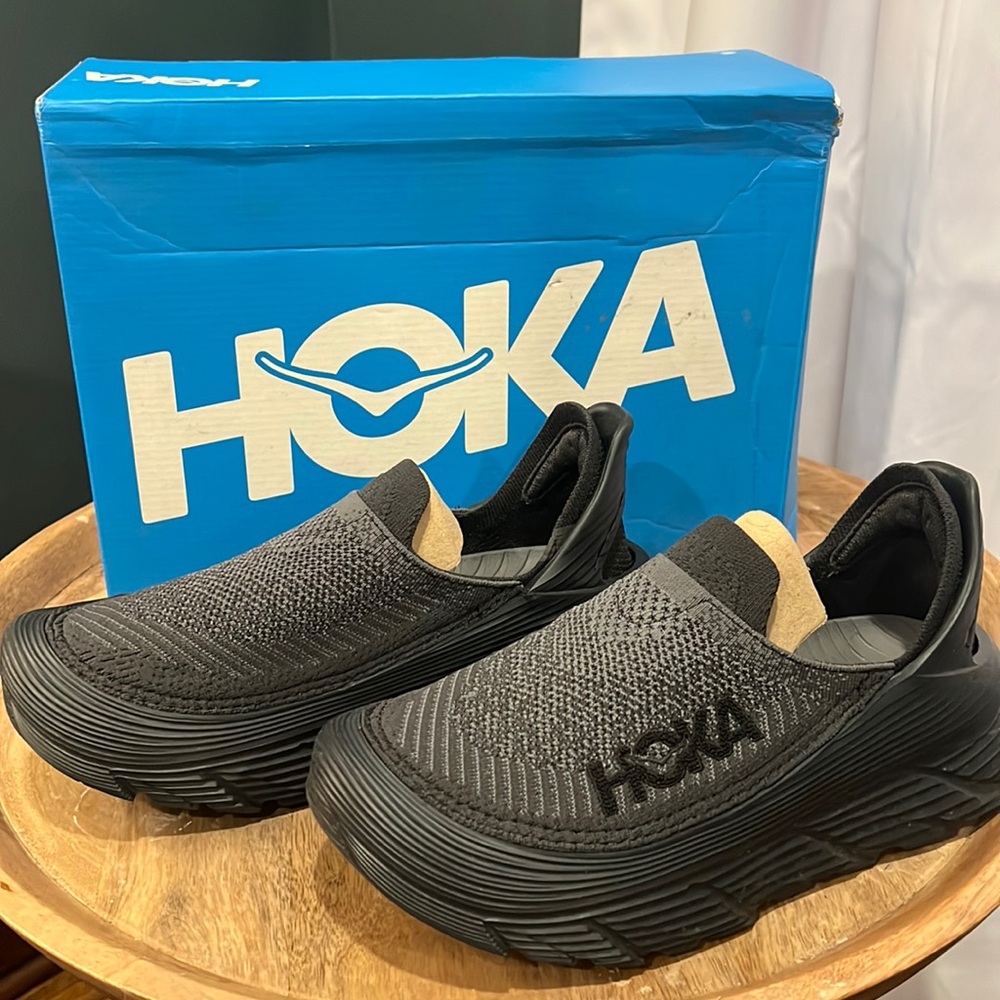 HOKA U Restore TC size 7 mens 9 women
